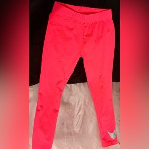 Girls Nike leggings